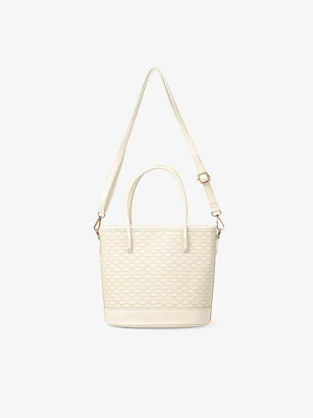 25_A_WomenBags_EAWHB5-007_Off_White_3R.webp Ivory Grace: Off White Bucket Shoulder Bag - Image 1